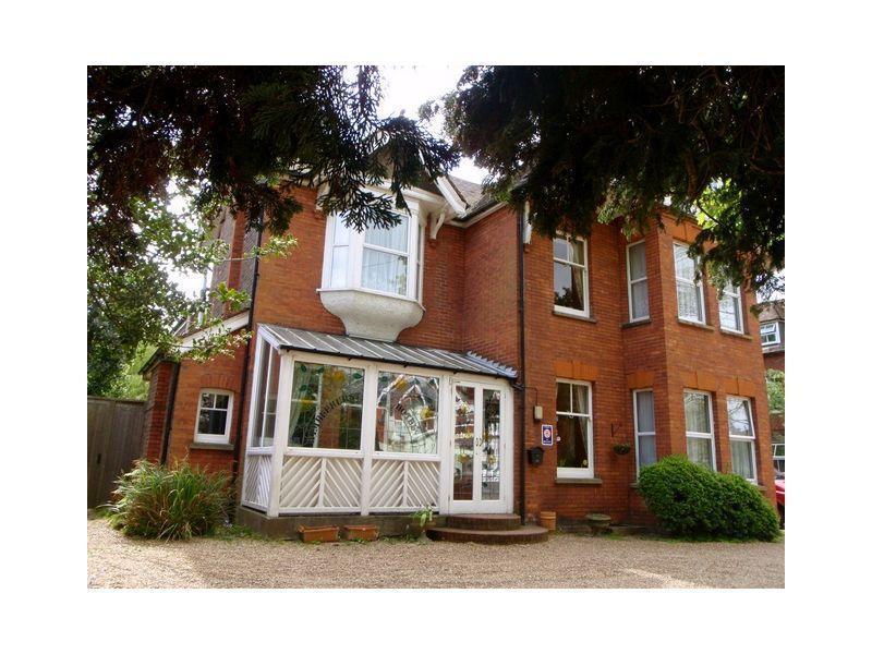 Wimblehurst Hotel Горшам Екстер'єр фото